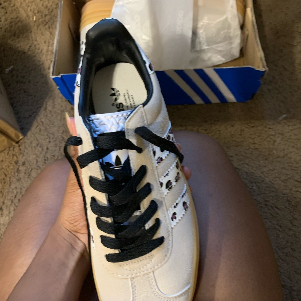 COPY - Adidas - Picture 12 of 13